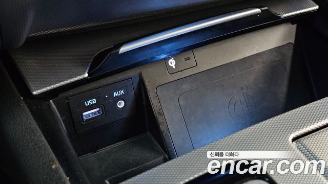 Genesis G80 3.3 GDI AWD Premium Luxury 2018 — фото 30