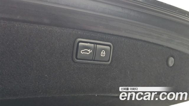 Genesis G80 3.3 GDI AWD Premium Luxury 2018 — фото 33