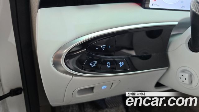 Genesis GV70 2.5T Gasoline 2WD 2025 — фото 24