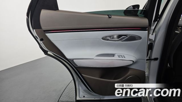 Genesis GV70 2.5T Gasoline 2WD 2025 — фото 31