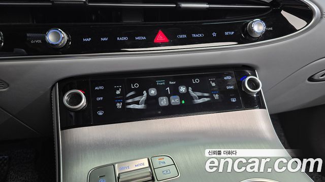 Genesis GV70 2.5T Gasoline 2WD 2025 — фото 39