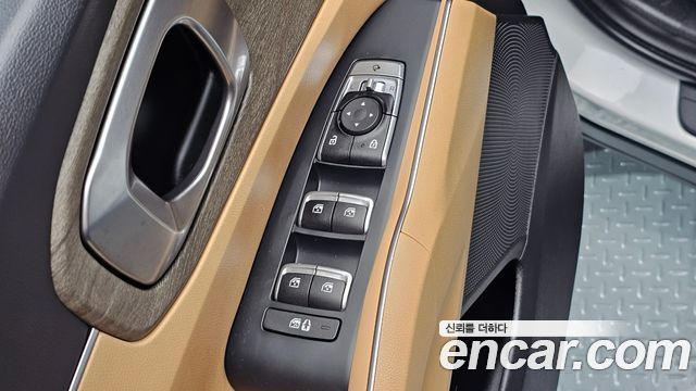 Kia Sorento (IV) Gasoline 2.5T 2WD Prestige 2023 — фото 17