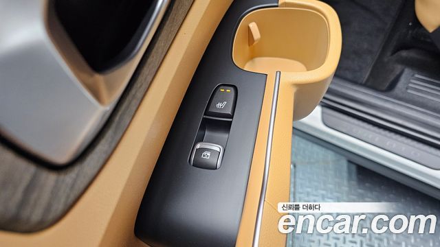 Kia Sorento (IV) Gasoline 2.5T 2WD Prestige 2023 — фото 27