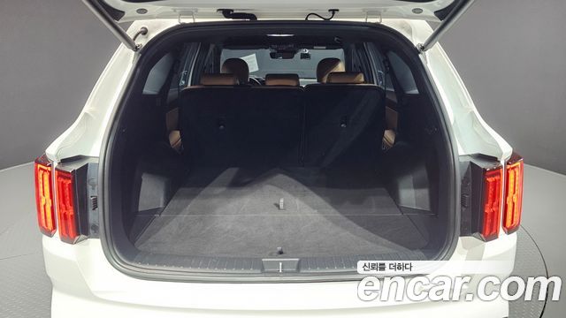 Kia Sorento (IV) Gasoline 2.5T 2WD Prestige 2023 — фото 30