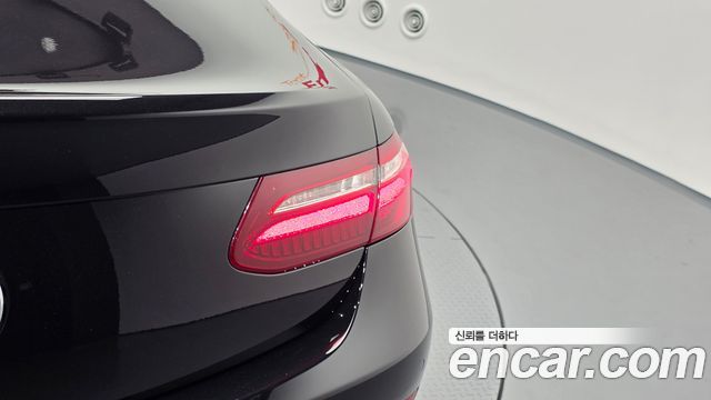 Mercedes-Benz E-Class (W213) E220d Coupe 2018 — фото 23