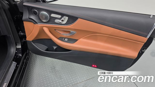 Mercedes-Benz E-Class (W213) E220d Coupe 2018 — фото 25