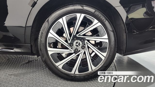 Mercedes-Benz E-Class (W214) E300 4MATIC Exclusive 2025 — фото 21