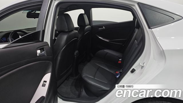 Hyundai Accent (New) 1.4 VVT Premium 2019 — фото 16