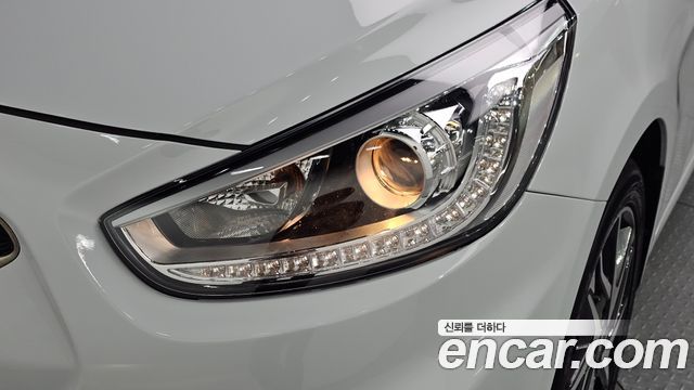 Hyundai Accent (New) 1.4 VVT Premium 2019 — фото 22