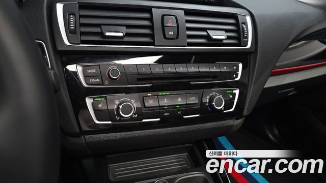 BMW 1 Series (F20) 118d Sport 5Door 2017 — фото 15