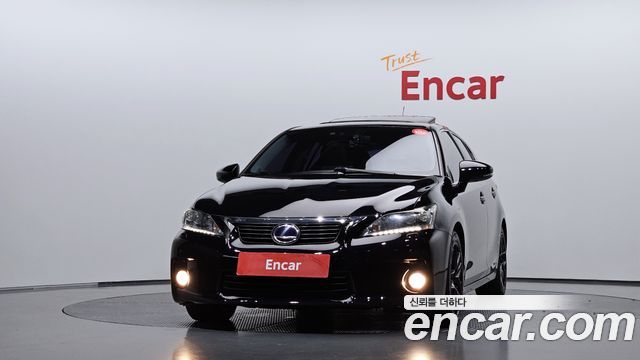 Lexus CT200h 1.8 Compact Luxury ZWA10 2012 — фото 3