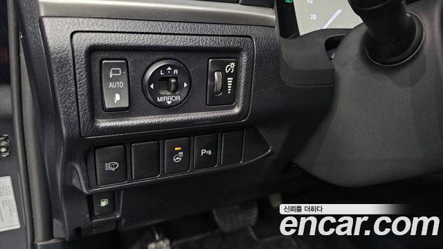 Lexus CT200h 1.8 Compact Luxury ZWA10 2012 — фото 15
