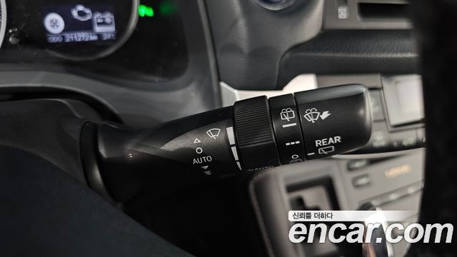 Lexus CT200h 1.8 Compact Luxury ZWA10 2012 — фото 30