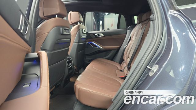 BMW X6 (G06) xDrive40i M Sport 2020 — фото 11