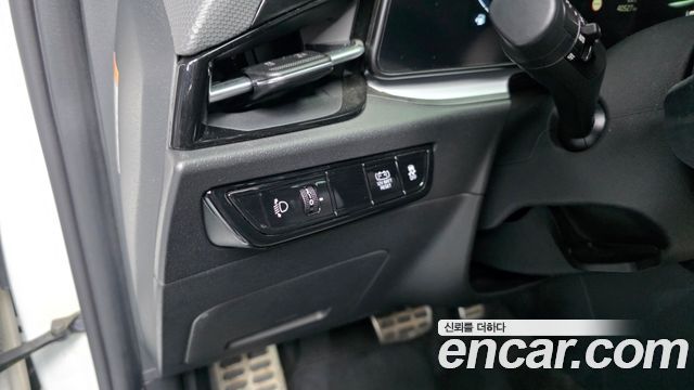 Kia Niro Signature 2022 — фото 17