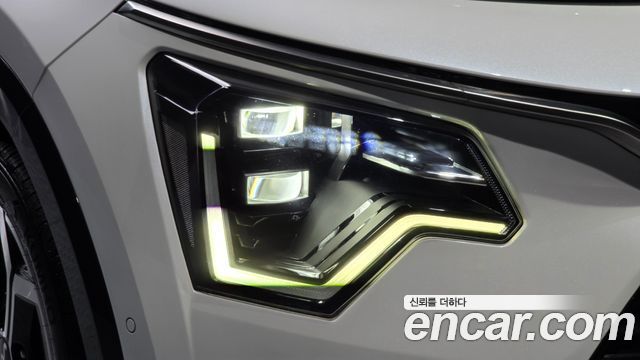 Kia Niro Signature 2022 — фото 22
