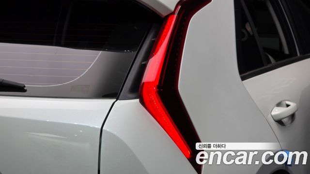 Kia Niro Signature 2022 — фото 23
