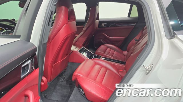 Porsche Panamera (971) 3.0 AWD 2018 — фото 19