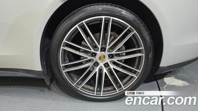 Porsche Panamera (971) 3.0 AWD 2018 — фото 21