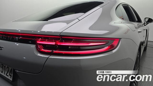 Porsche Panamera (971) 3.0 AWD 2018 — фото 23