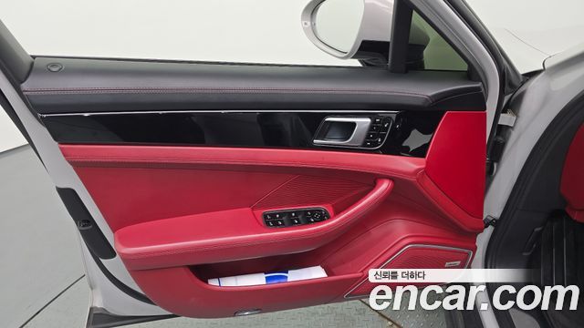 Porsche Panamera (971) 3.0 AWD 2018 — фото 24