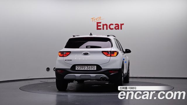 Kia Stonic 1.4 Trendy 2020 — фото 4