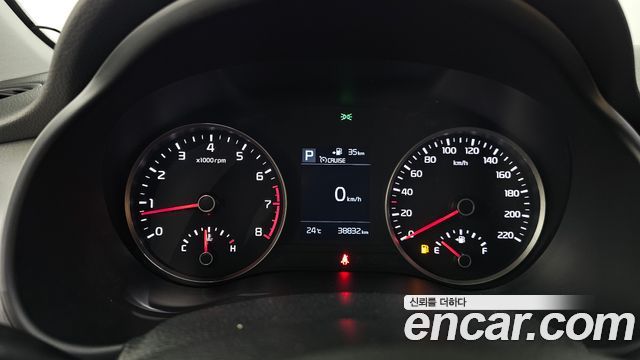 Kia Stonic 1.4 Trendy 2020 — фото 8