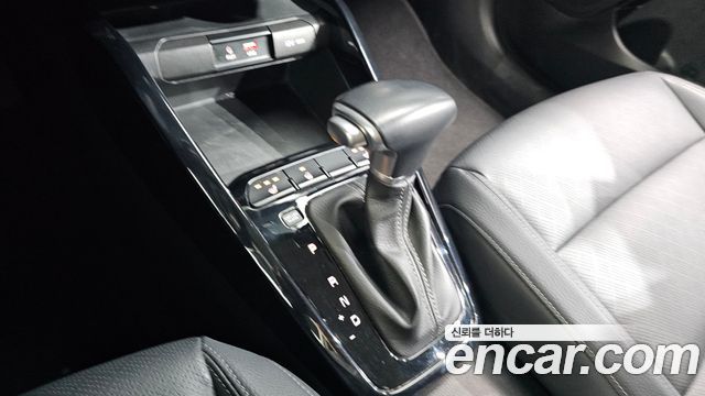 Kia Stonic 1.4 Trendy 2020 — фото 9