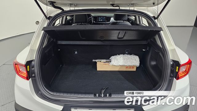 Kia Stonic 1.4 Trendy 2020 — фото 17