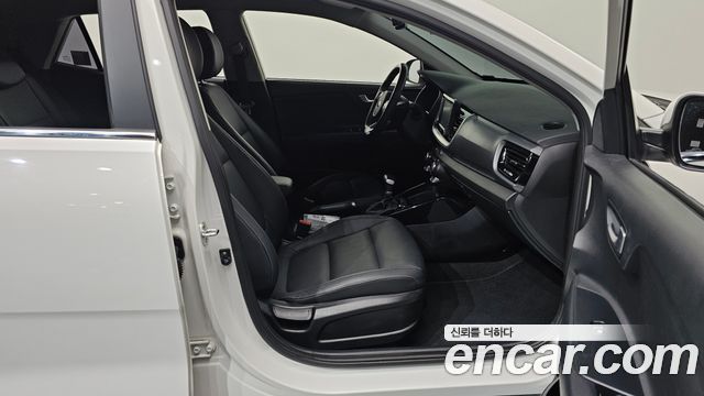 Kia Stonic 1.4 Trendy 2020 — фото 26