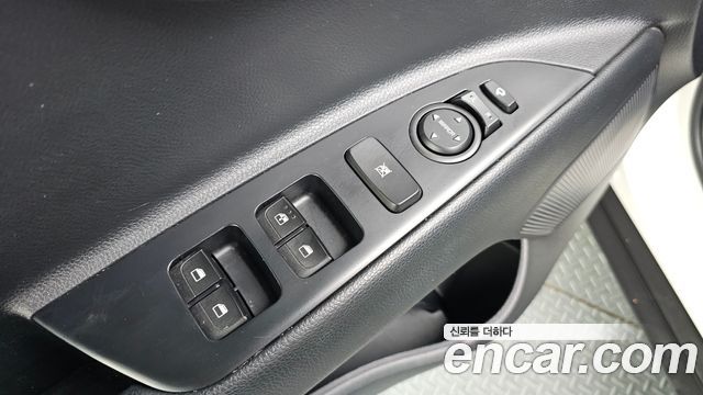 Kia Stonic 1.4 Trendy 2020 — фото 27