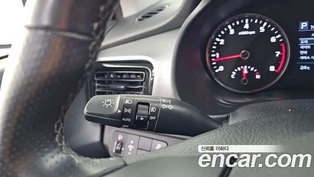 Kia Stonic 1.4 Trendy 2020 — фото 28