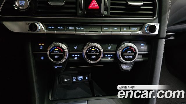 Genesis G70 2.0T Elite 2020 — фото 17