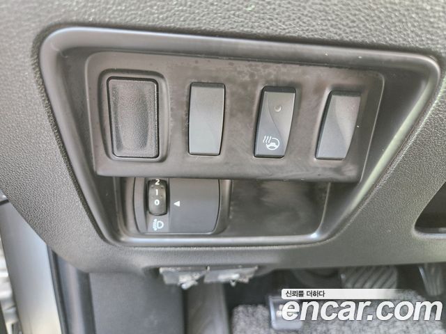 Renault Korea QM6 Gasoline 2WD LE 2018 — фото 17