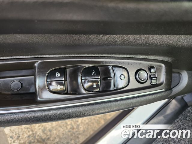 Renault Korea QM6 Gasoline 2WD LE 2018 — фото 19