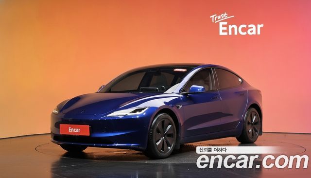 Tesla Model 3 RWD 2025 — фото 1