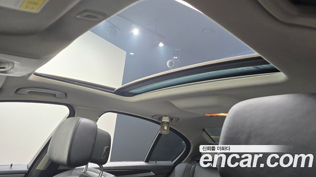 BMW 5 Series (F10) 528i 2013 — фото 18