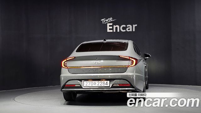 Hyundai Sonata (DN8) 2.0 Premium Family 2021 — фото 4
