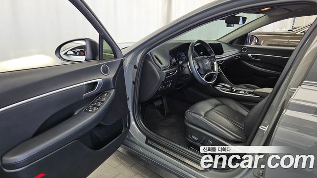 Hyundai Sonata (DN8) 2.0 Premium Family 2021 — фото 10
