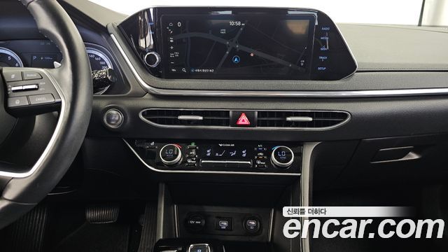 Hyundai Sonata (DN8) 2.0 Premium Family 2021 — фото 15