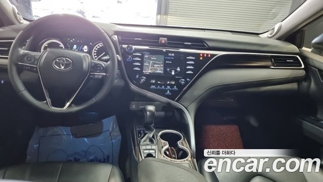 Toyota Camry (XV70) 2.5 XLE Hybrid 2018 — фото 5