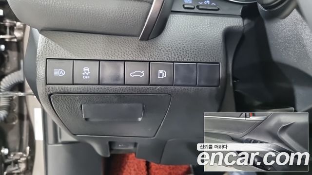 Toyota Camry (XV70) 2.5 XLE Hybrid 2018 — фото 21