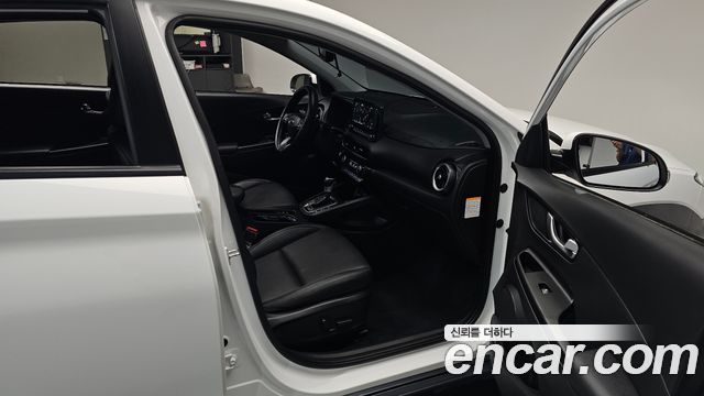 Hyundai Kona Hybrid Inspiration 2023 — фото 11