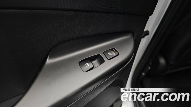Hyundai Kona Hybrid Inspiration 2023 — фото 19