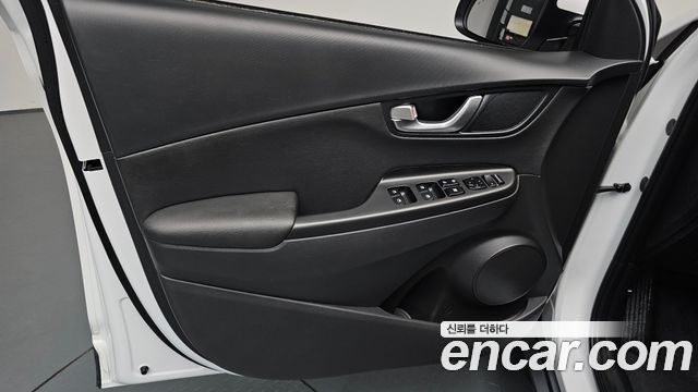 Hyundai Kona Hybrid Inspiration 2023 — фото 24
