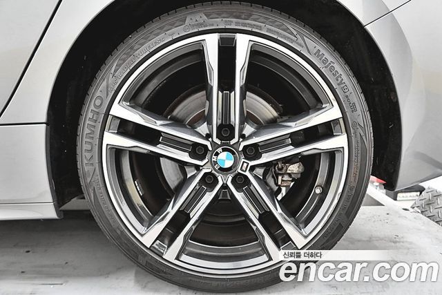 BMW 1 Series (F40) 120i M Sports 2022 — фото 16