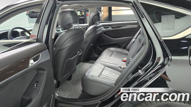 Genesis G80 3.3 GDI AWD Luxury 2017 — фото 11