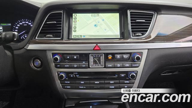Genesis G80 3.3 GDI AWD Luxury 2017 — фото 12