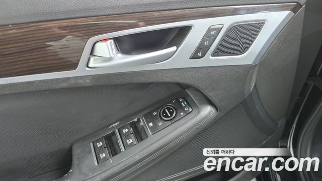 Genesis G80 3.3 GDI AWD Luxury 2017 — фото 20