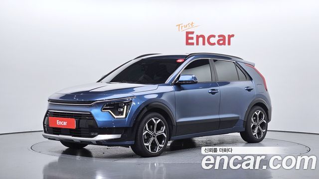 Kia Niro Signature 2022 — фото 1